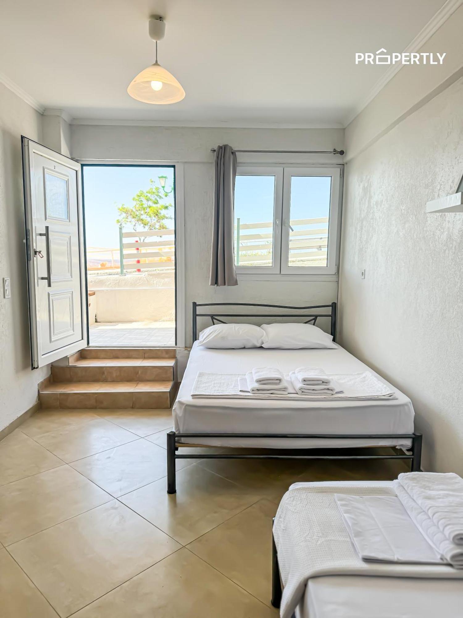 Beachfront Retreat #propertly Nea Kallikrateia